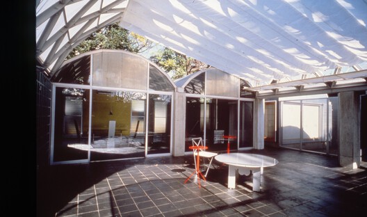 Clássicos da Arquitetura: Silver Hut / Toyo Ito  - Fotografia de Exterior, Vidro