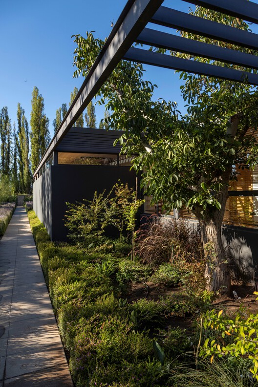 Casa Calle Larga / emA Arquitectos - Imagen 10 de 26