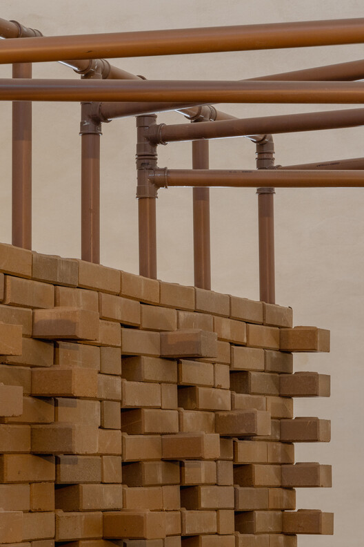 Pavilhão Solo Comum / Rede Arquitetos + Lins Arquitetos Associados Pavilhão Solo Comum / Rede Arquitetos + Lins Arquitetos Associados - Imagem 15 de 23