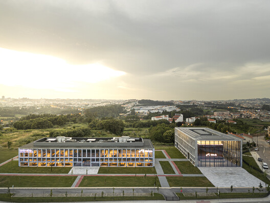 Centro de Tecnologia Metyis / Oficina de Projetos de Arquitetura UNUM - Fotografia de Exterior