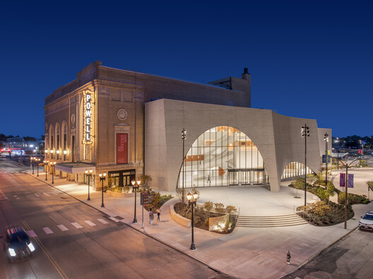 St. Louis Symphony Orchestra's Powell Hall / Snøhetta - Image 12 of 19