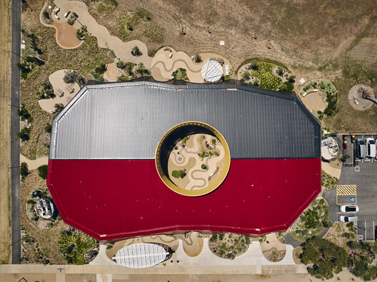 Munarra Centre for Regional Excellence / ARM Architecture - Image 5 of 19