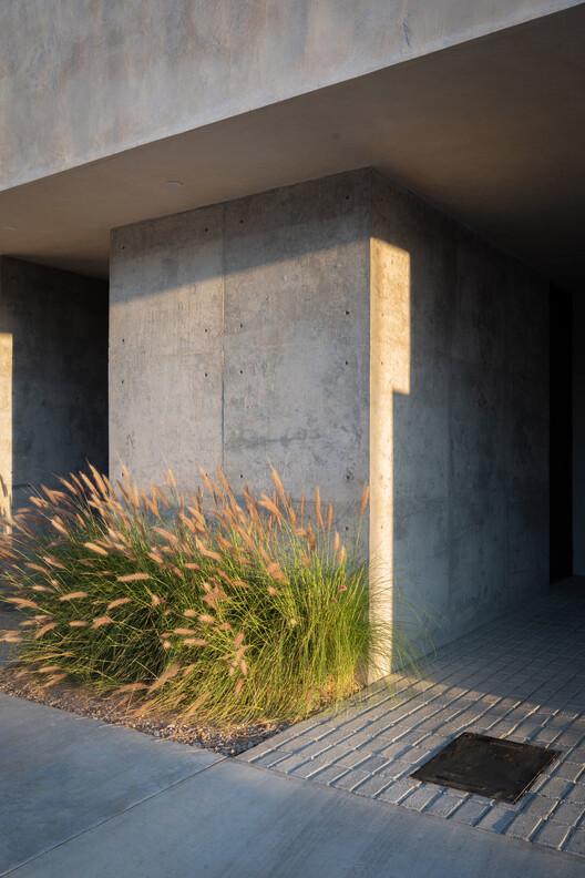 Casa Olivo / trescuatro arquitectura - Imagen 18 de 28