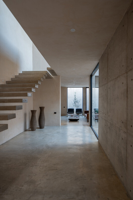 Casa Olivo / trescuatro arquitectura - Imagen 8 de 28