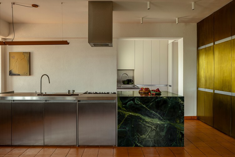 Apartamento Fidalga / Gurgel D'Alfonso Arquitetura - Fotografía de Interiores, Cocina, Encimeras, Madera