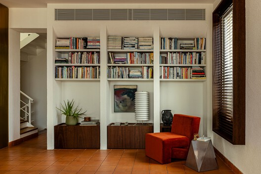 Apartamento Fidalga / Gurgel D’Alfonso Arquitetura - Fotografia de Interiores, Prateleira, Madeira