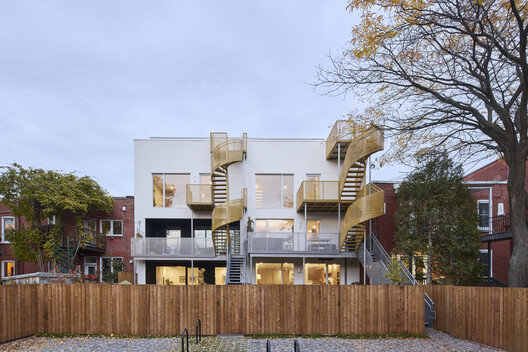 Transforming Row Houses: Heritage and Modernity in Montreal’s Historical Neighborhoods Transforming Row Houses: Heritage and Modernity in Montreal’s Historical Neighborhoods - Image 9 of 13