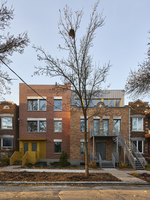 Transforming Row Houses: Heritage and Modernity in Montreal’s Historical Neighborhoods Transforming Row Houses: Heritage and Modernity in Montreal’s Historical Neighborhoods - Image 3 of 13