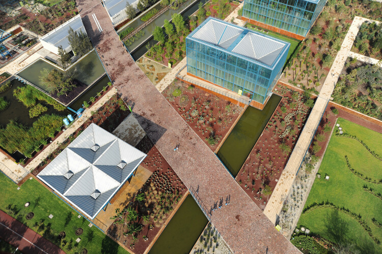 Mario Schjetnan y Grupo de Diseño Urbano recibieron el Premio Oberlander de Arquitectura del Paisaje 2025 - Imagen 5 de 12