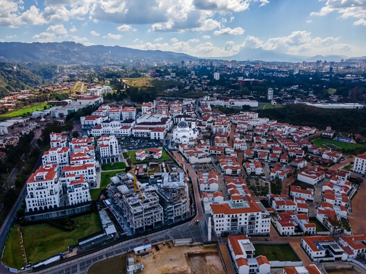 The Cayala Paradox: How Are Private Districts Shaping Public Space Design in Guatemala?