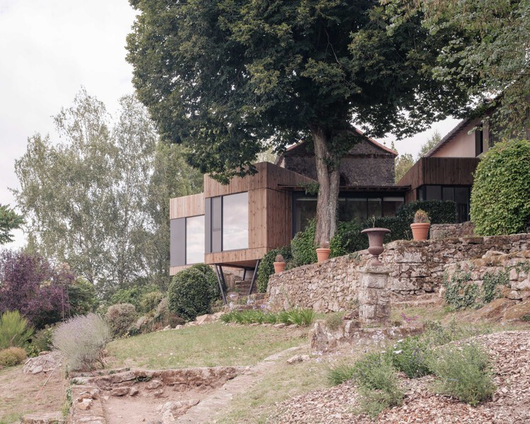 Chapel MI Residence / Atelier Ose Architecture - More Images