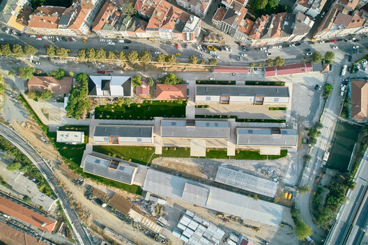 TCDD Temporary Offices & Art Galleries / Erhan Vural Architecture + Urban Design TCDD Temporary Offices & Art Galleries / Erhan Vural Architecture + Urban Design - Image 27 of 39