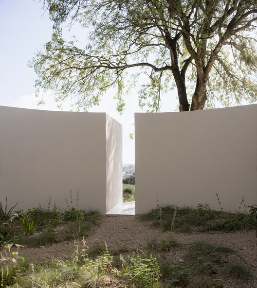 Casa para dos DJs / Atelier Matteo Arnone + Falcão Tuan Arquitectos + Core Concept - Imagen 22 de 31