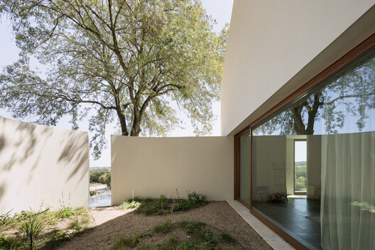 Casa para dos DJs / Atelier Matteo Arnone + Falcão Tuan Arquitectos + Core Concept - Imagen 5 de 31