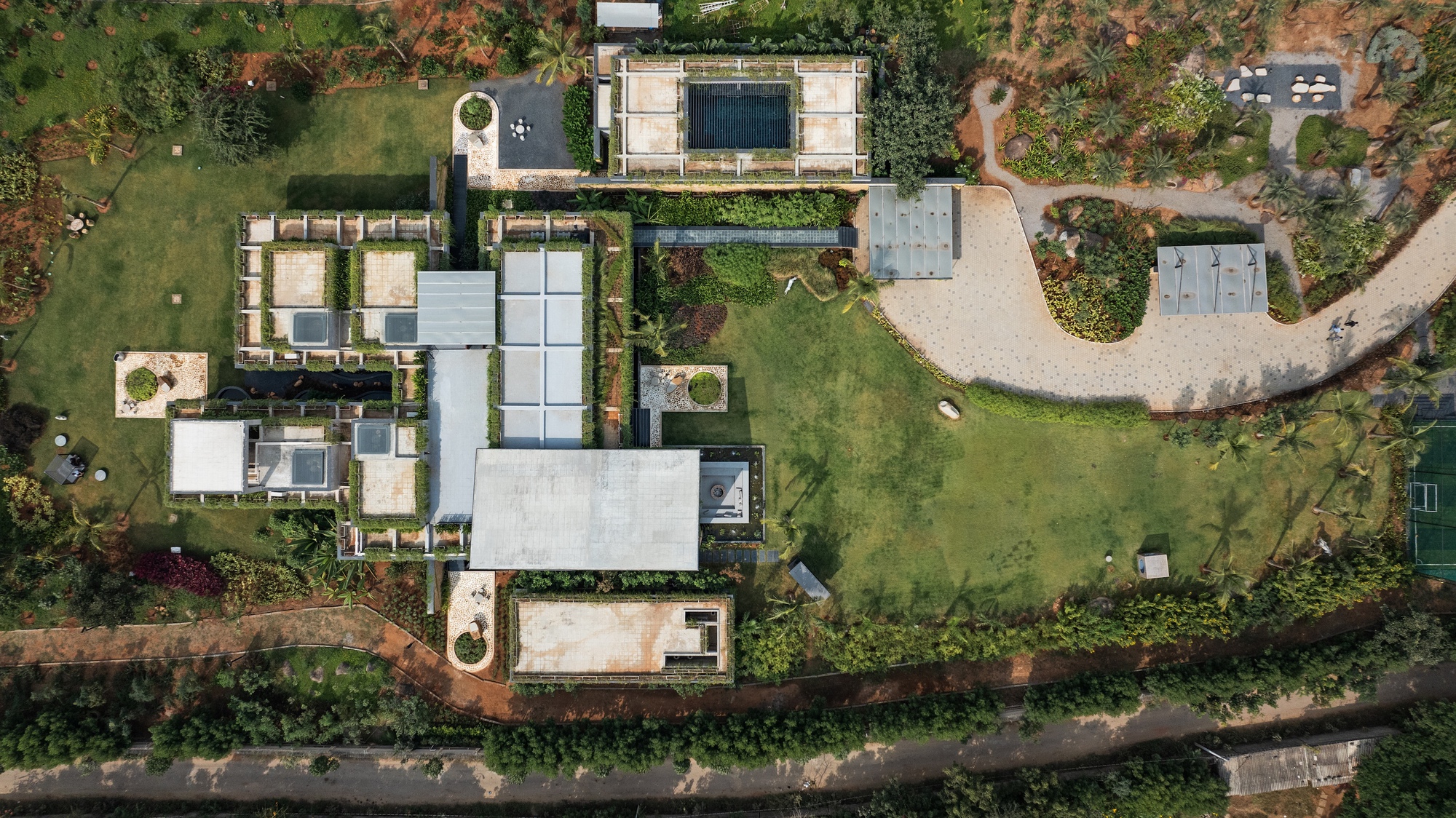 Gallery of Antriya House / 23 Degrees Design Shift - 28