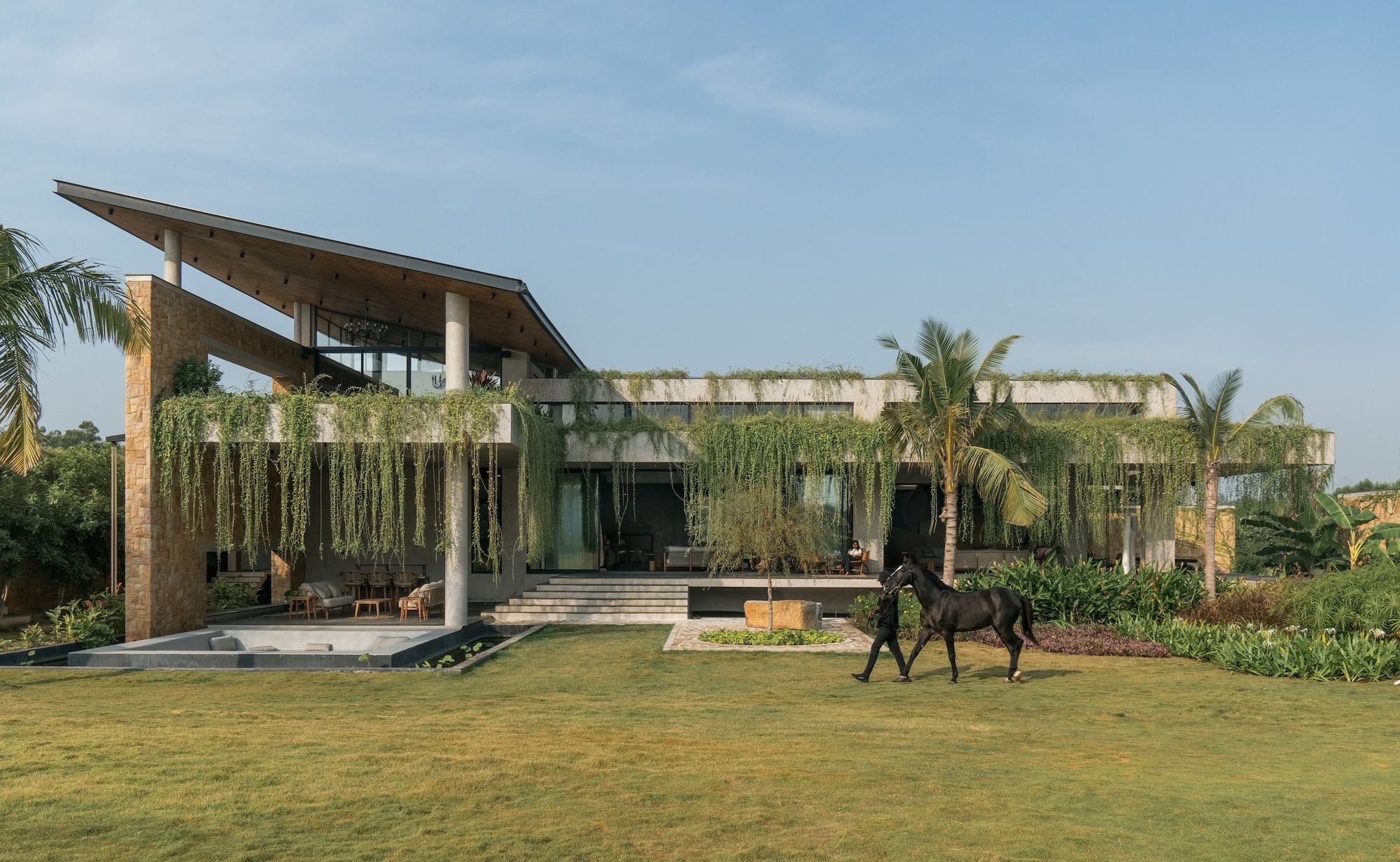 Antriya House / 23 Degrees Design Shift