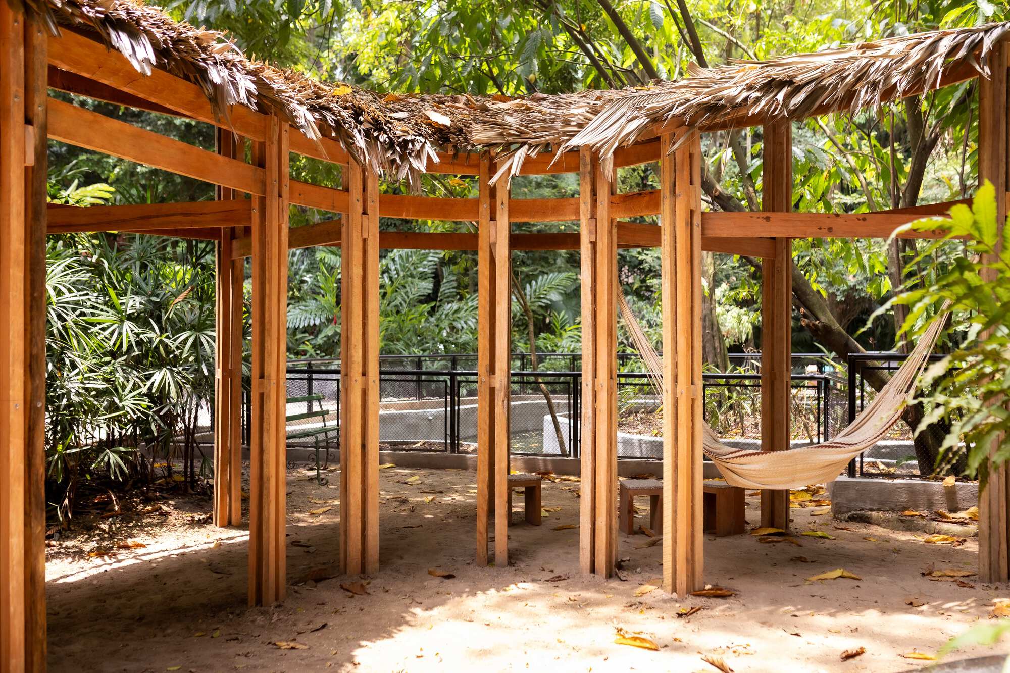 Educational Area of the Exhibition 'A River does not Exist Alone' / Estudio Flume