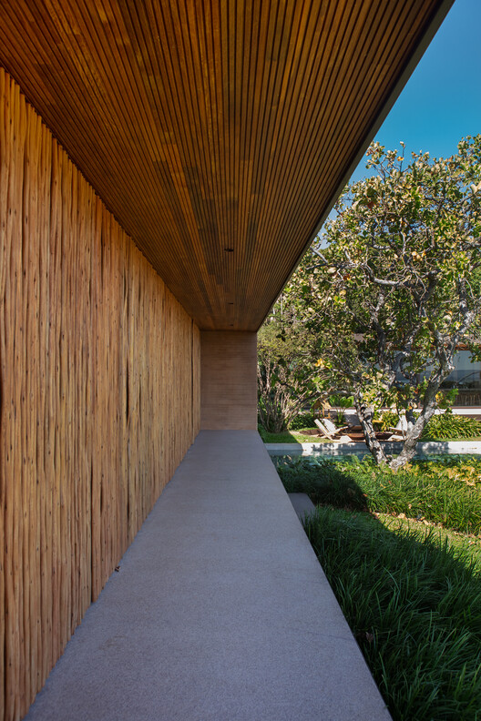 Casa Taipa / Valéria Gontijo + Arquitetos - Imagem 24 de 36