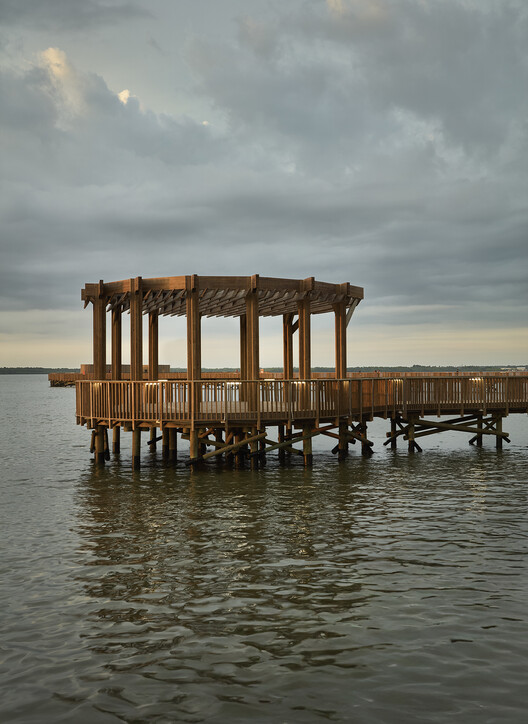  Ecoparque Ciénaga de Mallorquín / DEB + El Equipo Mazzanti - Fotografía exterior, Borde costero
