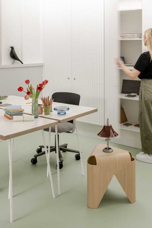 Centro Habitacional Stroud Green / Owain Williams Architects Centro Habitacional Stroud Green / Owain Williams Architects - Fotografia de Interiores, Cozinha, Madeira, Cadeira