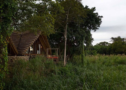 The Safari Lodge: An Overlooked Typology with Social and Environmental Potential - Image 11 of 14