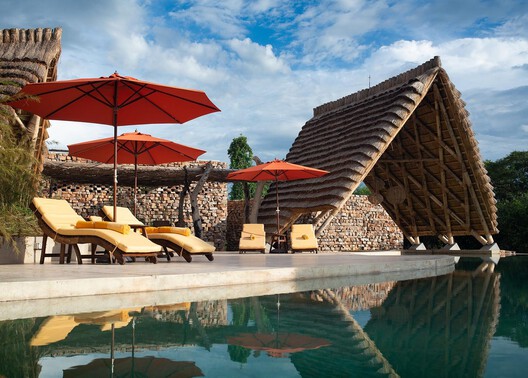 The Safari Lodge: An Overlooked Typology with Social and Environmental Potential - Image 6 of 14