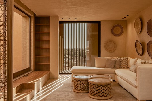 Villa VOL005 / Studio BO - Fotografía interior, Sala de estar, Madera