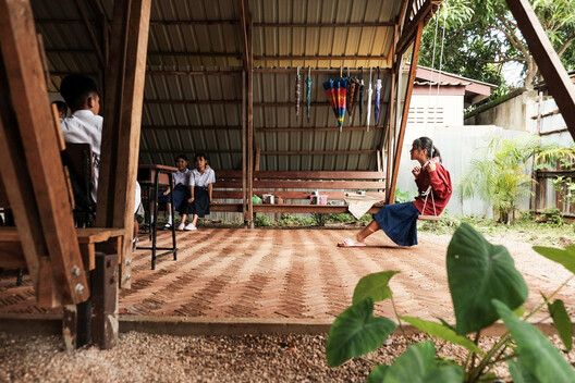 伊洛瓦底花卉园教学楼群 / Simple Architecture - 室内图