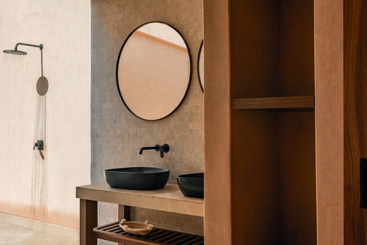 Villa VOL005 / Studio BO - Fotografía interior, Baño, Tarjas, Encimera