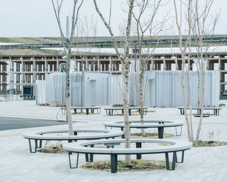 Aseo público Mirage/PONDEDGE + Granja en Yumeshima: Imagen 24 de 28