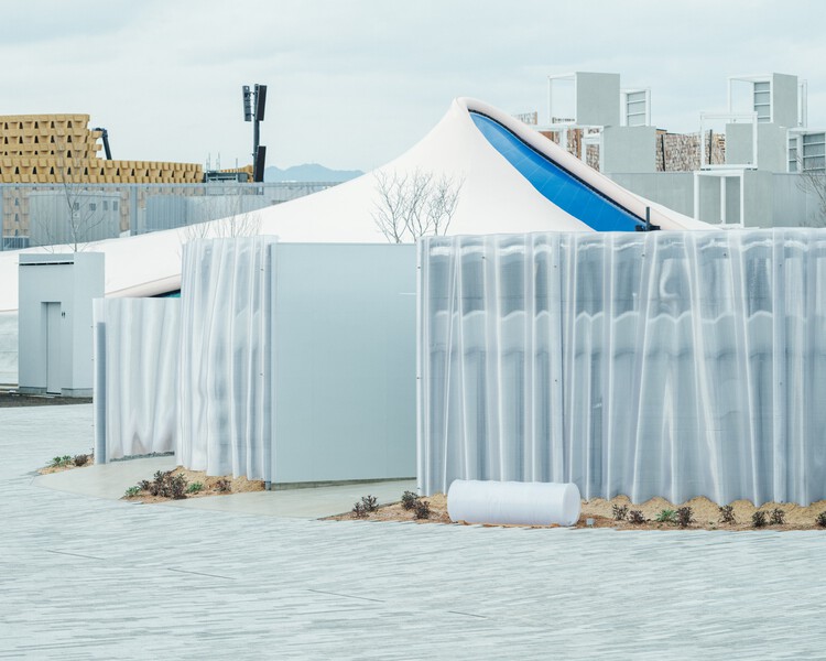 Aseo público Mirage/PONDEDGE + Granja en Yumeshima: Imagen 5 de 28