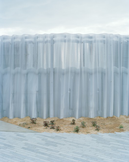 Banheiro Público Miragem em Yumeshima / PONDEDGE + f a r m - Imagem 7 de 28