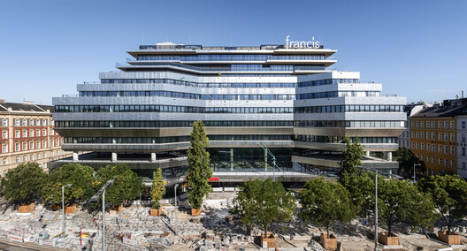 阿尔桑·弗朗西斯区车站办公综合体 / Delugan Meissl Associated Architects + Josef Weichenberger Architects - 建筑图