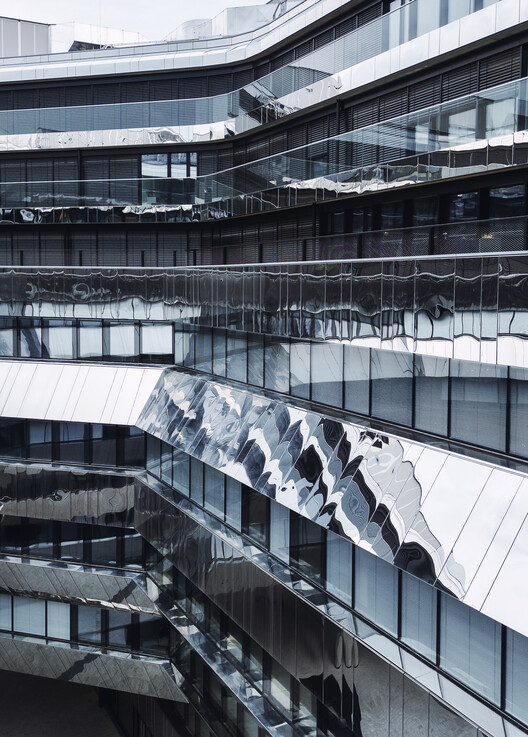 阿尔桑·弗朗西斯区车站办公综合体 / Delugan Meissl Associated Architects + Josef Weichenberger Architects - 19 的图像 45