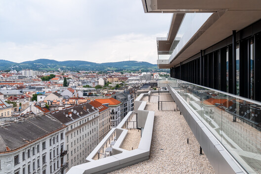 阿尔桑·弗朗西斯区车站办公综合体 / Delugan Meissl Associated Architects + Josef Weichenberger Architects - 14 的图像 45