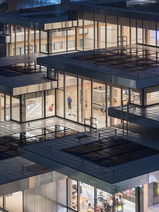 Centro Estudiantil Bloomberg / BIG + Rockwell Group + Michael Van Valkenburgh Associates Centro Estudiantil Bloomberg / BIG + Rockwell Group + Michael Van Valkenburgh Associates - Imagen 19 de 24