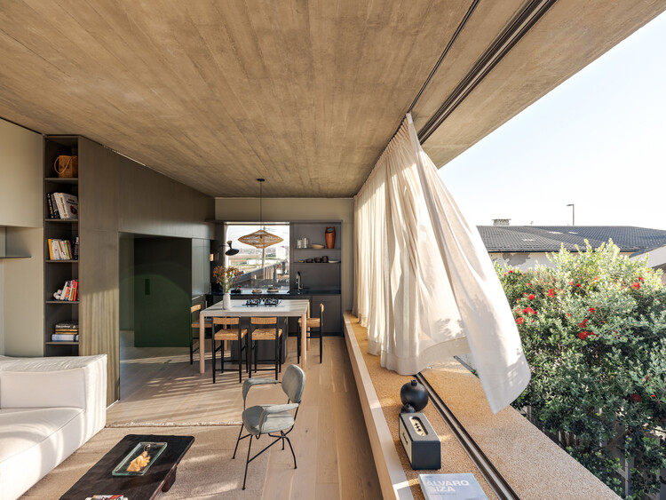 Casa Lavra / WER Studio - Fotografía de interiores, madera, sillas