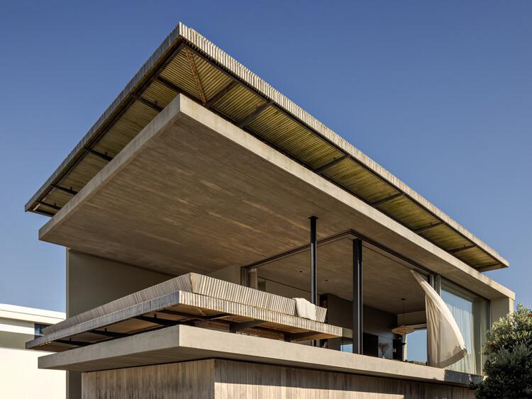 Casa Lavra / WER Studio - fotografía exterior, madera, columnas