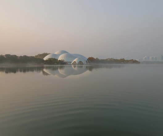 Renzo Piano Building Workshop Designs Curved Concrete Opera Hall Rising from Hanoi’s West Lake - Image 11 of 11