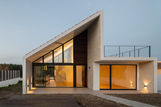 La Casa de Espinheira / Partner4Build - Imagen 19 de 30