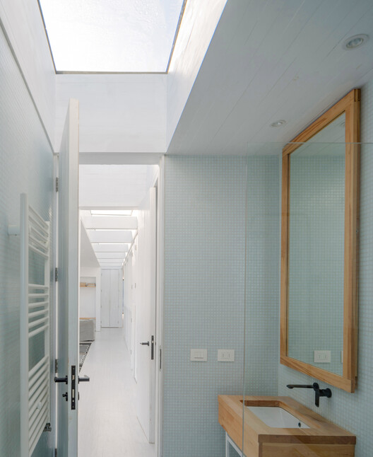 Casa Primeriza / Stanaćev Granados - Fotografía interior, Baño, Madera, Iluminación, Vidrio