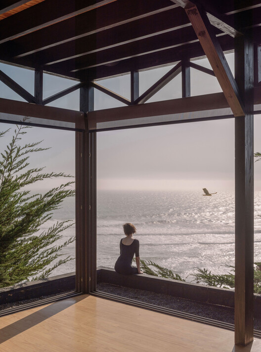Pabellón Galeo / Stanaćev Granados - fotografía de interiores, madera, costa, terraza