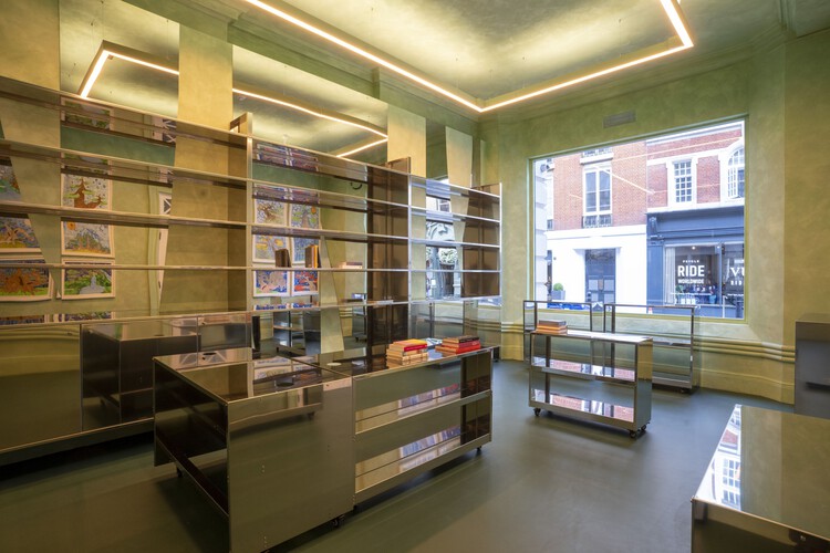 Ibraaz Art Space / Counterspace - Interior Photography, Shelving, Glass
