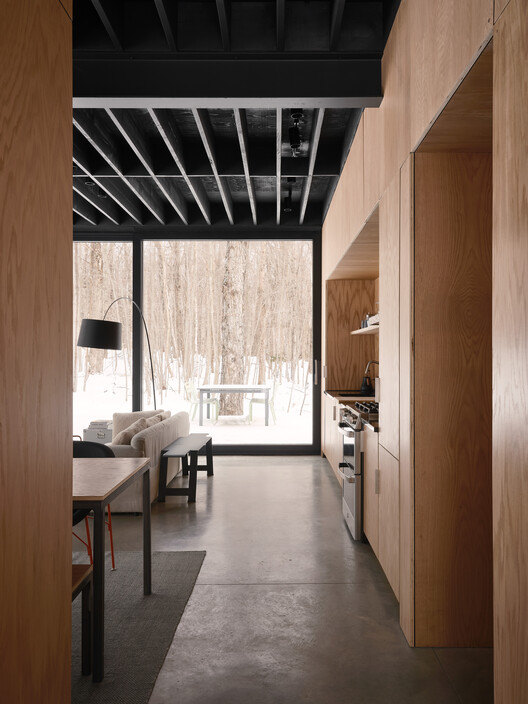 Spinone House / Jérôme Lapierre Architecte - Interior Photography, Dining room, Wood