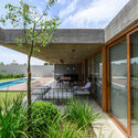 Casa G / Karlen + Clemente - fotografía exterior, hormigón, jardín, patio interior