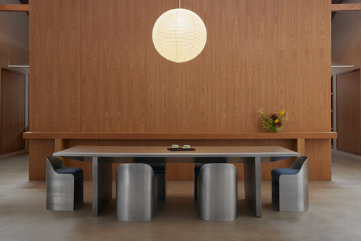 Ceremony of Roses Headquarters / 22RE Ceremony of Roses Headquarters / 22RE - Interior Photography, Wood, Table