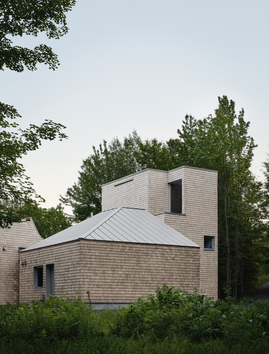 Waterhouse Residence / o y a m a + Julia Manaças Architecte Waterhouse Residence / o y a m a + Julia Manaças Architecte - Exterior Photography, Brick