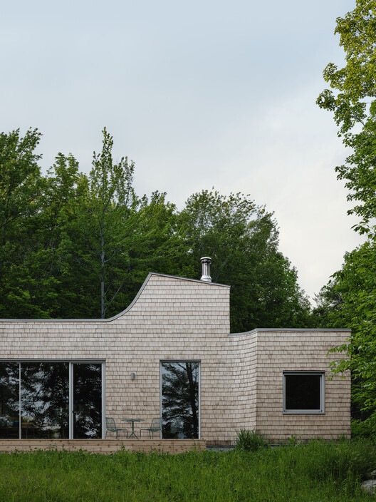 Waterhouse Residence / o y a m a + Julia Manaças Architecte Waterhouse Residence / o y a m a + Julia Manaças Architecte - Exterior Photography, Brick