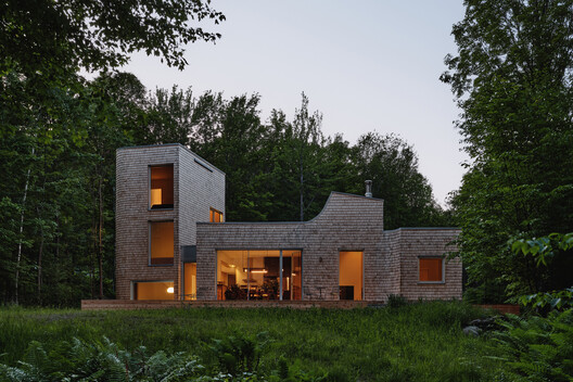 Waterhouse Residence / o y a m a + Julia Manaças Architecte Waterhouse Residence / o y a m a + Julia Manaças Architecte - Exterior Photography, Brick