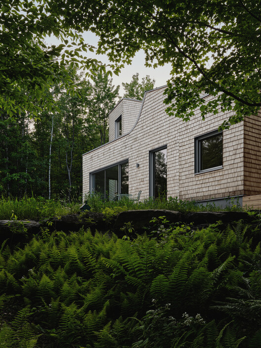 Waterhouse Residence / o y a m a + Julia Manaças Architecte Waterhouse Residence / o y a m a + Julia Manaças Architecte - Exterior Photography, Garden